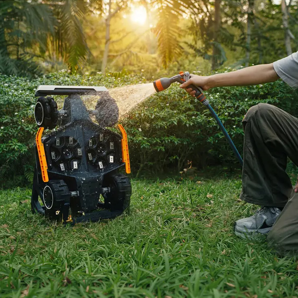 Rengjøring av Mammotion robotklipper
